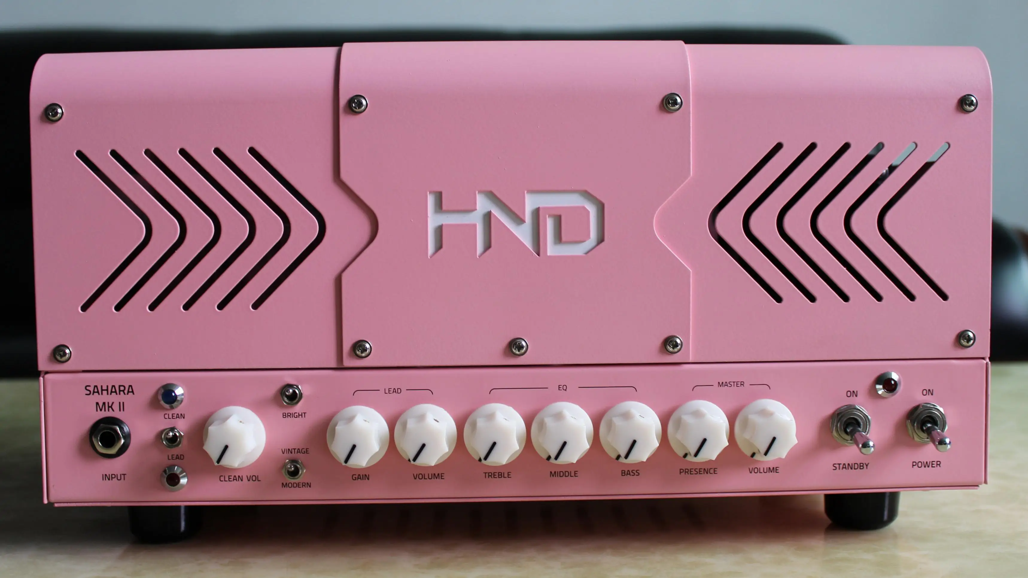 

Latest HND Sahara MK II 20W guitar amplifier head (JJ tube) with Master master control knob, 4*JJ ECC83, 2*JJ EL84