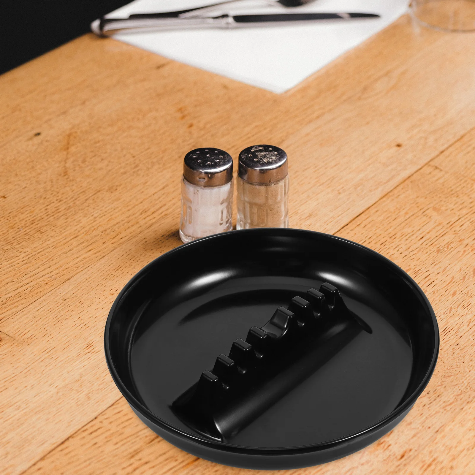 منفضة سجائر السيارة 7 فتحات مستديرة قوية غير قابلة للتشوه من البلاستيك منفضة سجائر داخلية وخارجية للسجائر في الفناء للاستخدام المنزلي في الهواء الطلق #1