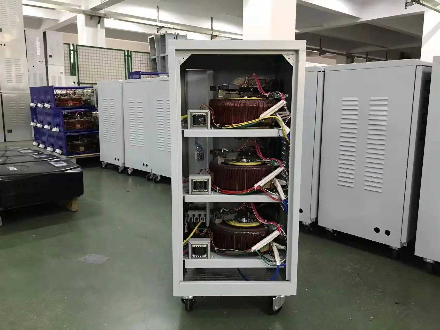 Svc-15kva Ac Spannungsstabilisator Regler Servomotor Typ Avr