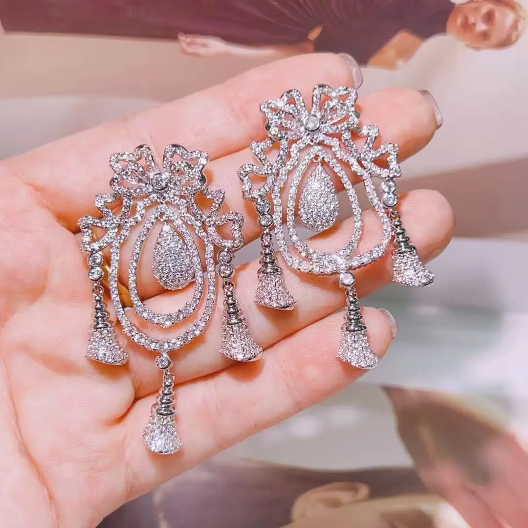 1 Pair Silver Crystal Ornate Tassel Earrings for Royal Gala Fashion Women's Jewelry Gift for Anniversary