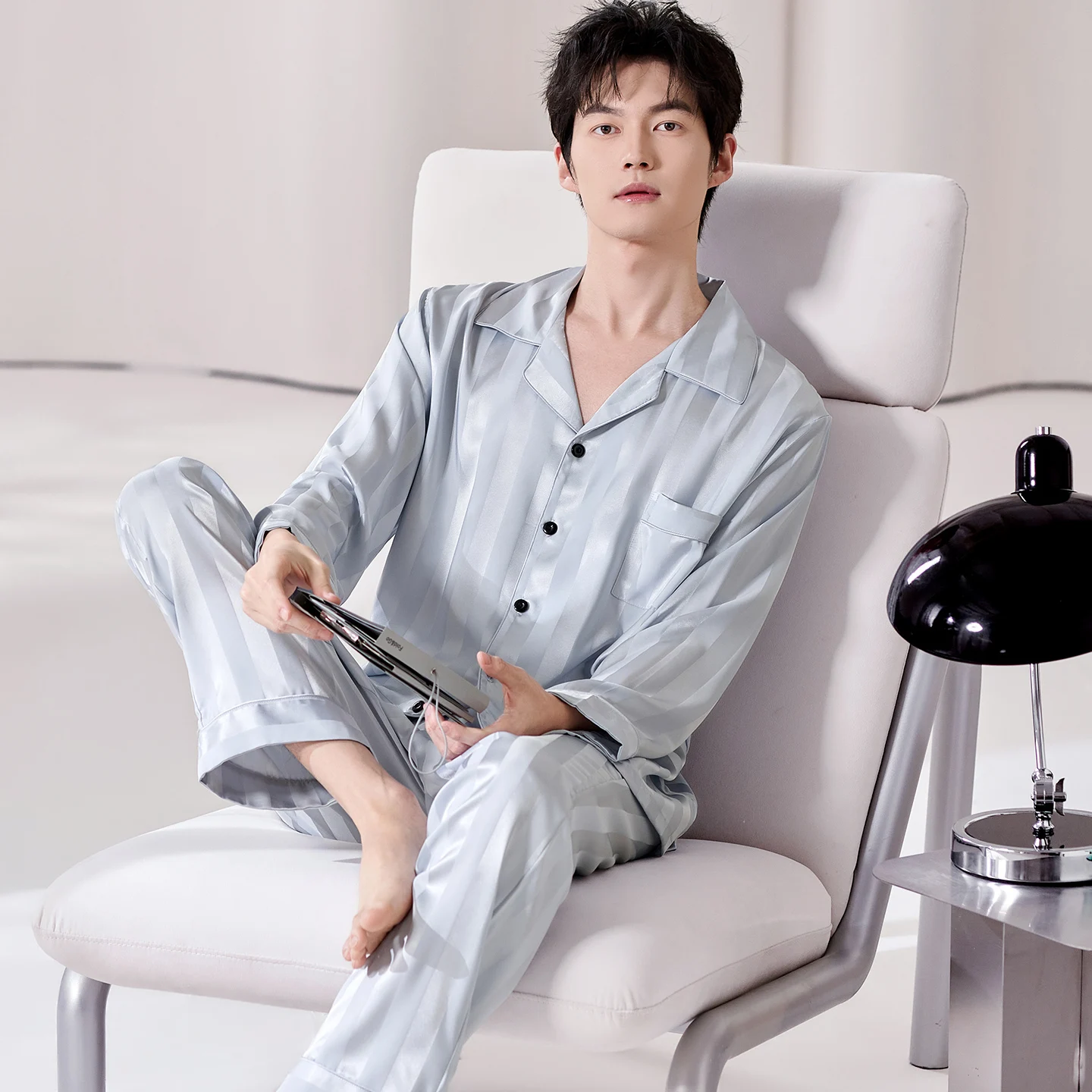 New Autumn Silk Men Pajamas Set Long Sleeve Turn-down Collar Mens Sleepwear Leisure Soft Male Homewear L-4XL