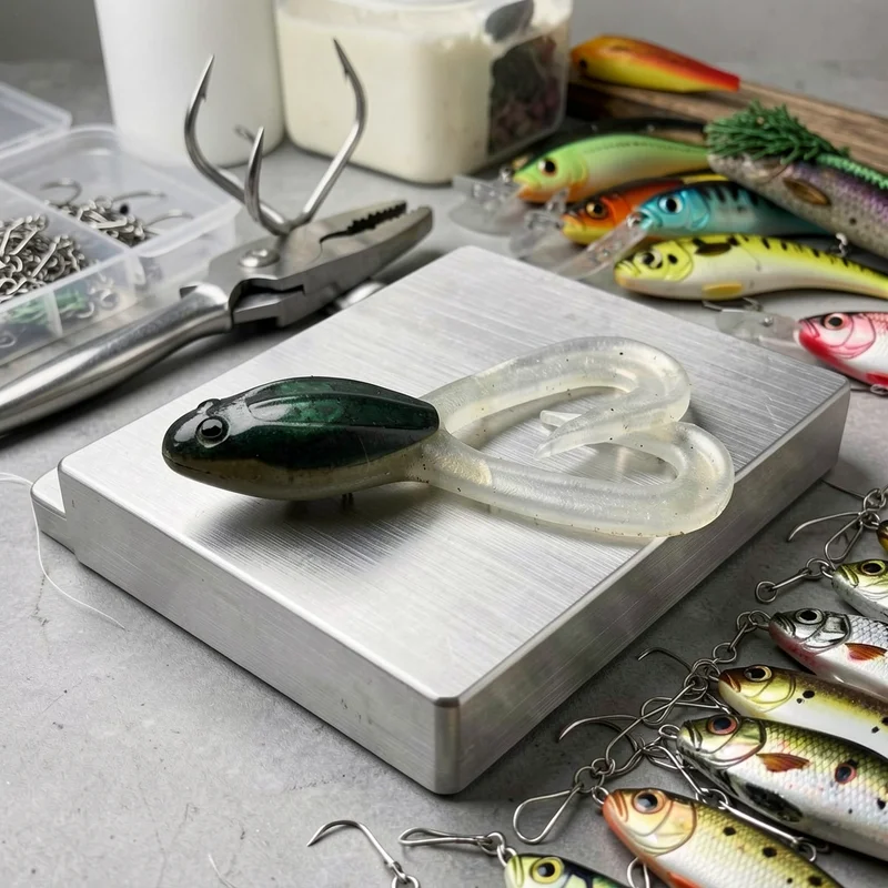 High Quality 17g Weight 3 Colors Available Silicone Frog Lure Durable Soft Body for Predatory Fish Fishing Tackle