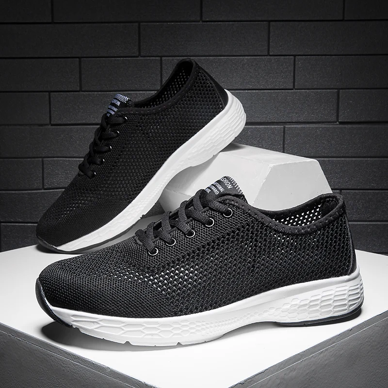 Men's Sports Shoes Ultra-light Fashion Men's Shoes Mesh Breathable Solid Color Deodorization Platform Casual Shoes Round Head