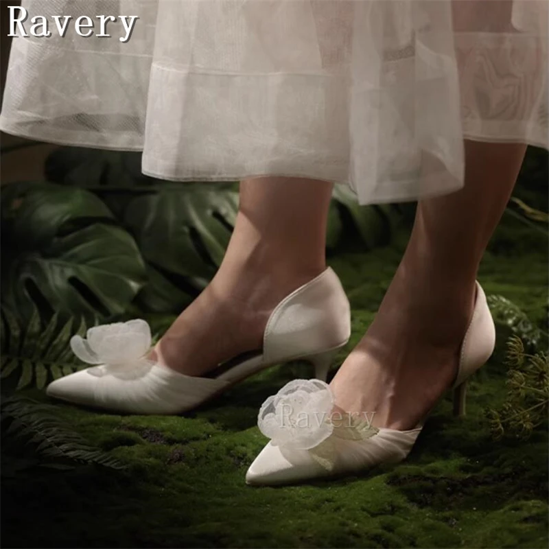 White Camellia Stiletto Heels Bride Shoes Pointed Toe Hollow Thin High Heels Fairy Style Wedding Party Slip On Single Shoes