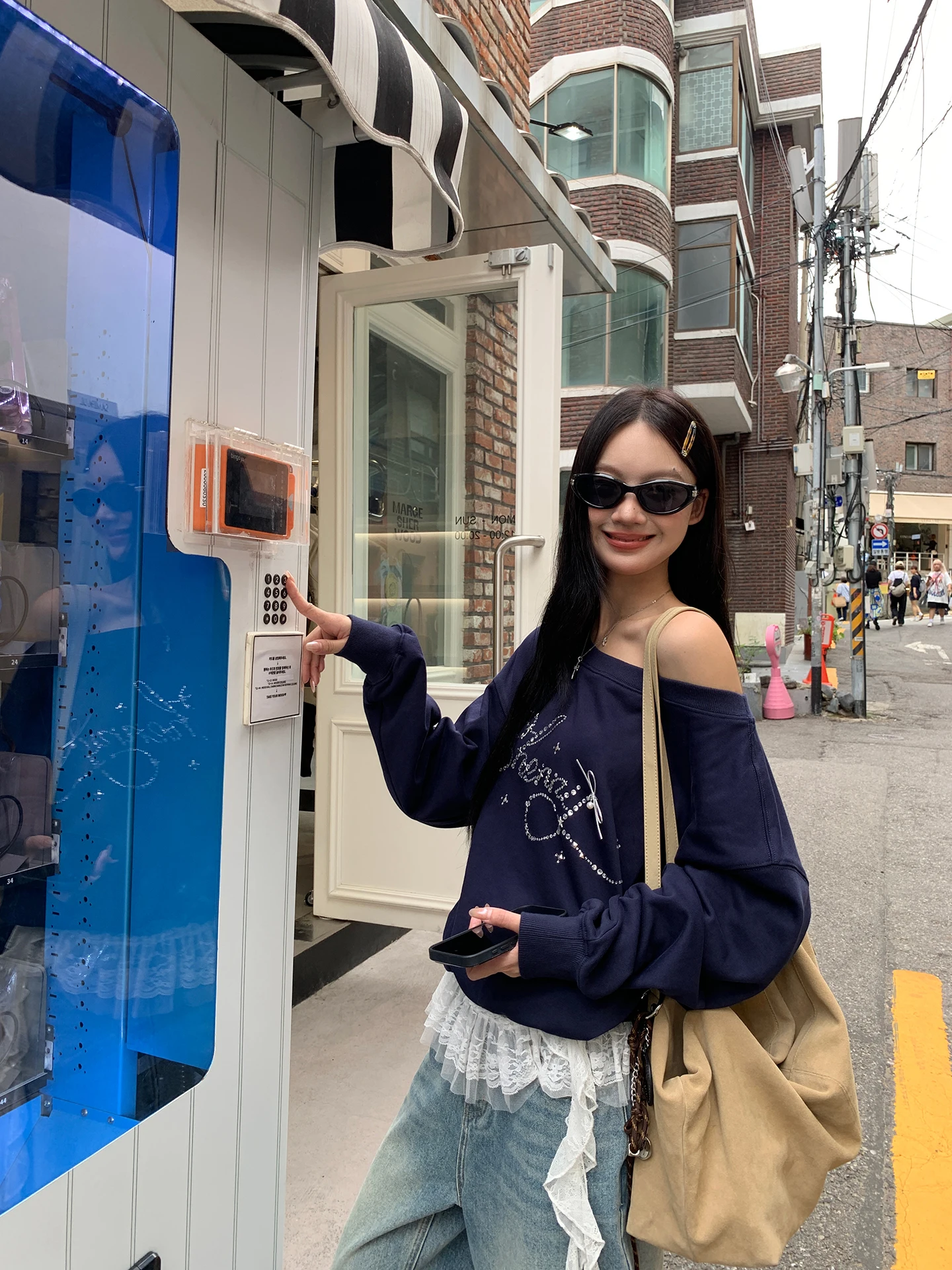 Czerwona bluza Celebri Jaet damska nowość 2025 oversize amerykański styl bez kaptura odkryte ramiona długi rękaw bawełna poliester