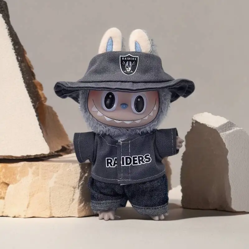 men's street-fried sweaters, and tide brand suits blythe doll clothes Labubu is wearing a pendant Labubu key chain baby clothes