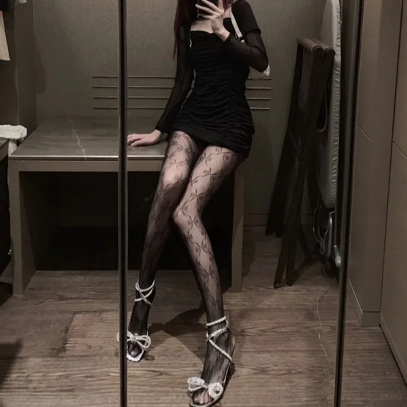 Stoking Nilon Jaring Ikan Hitam Putih Ikatan Simpul Seksi Wanita Celana Ketat Jaring Busur Pantyhose Bawah Kaus Kaki Berongga Gaya Punk Mode
