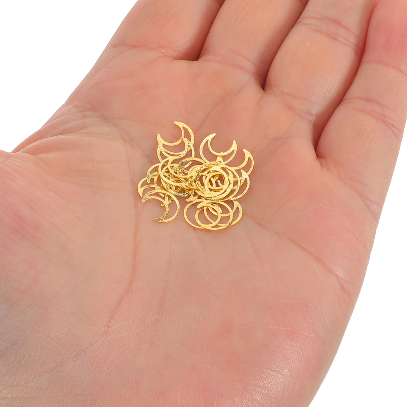 

1500 шт., подвески для ногтей с луной, декор, металлические маникюрные украшения для акриловых накладных ногтей, ювелирные изделия для дизайна ногтей, поставка для салона, полые