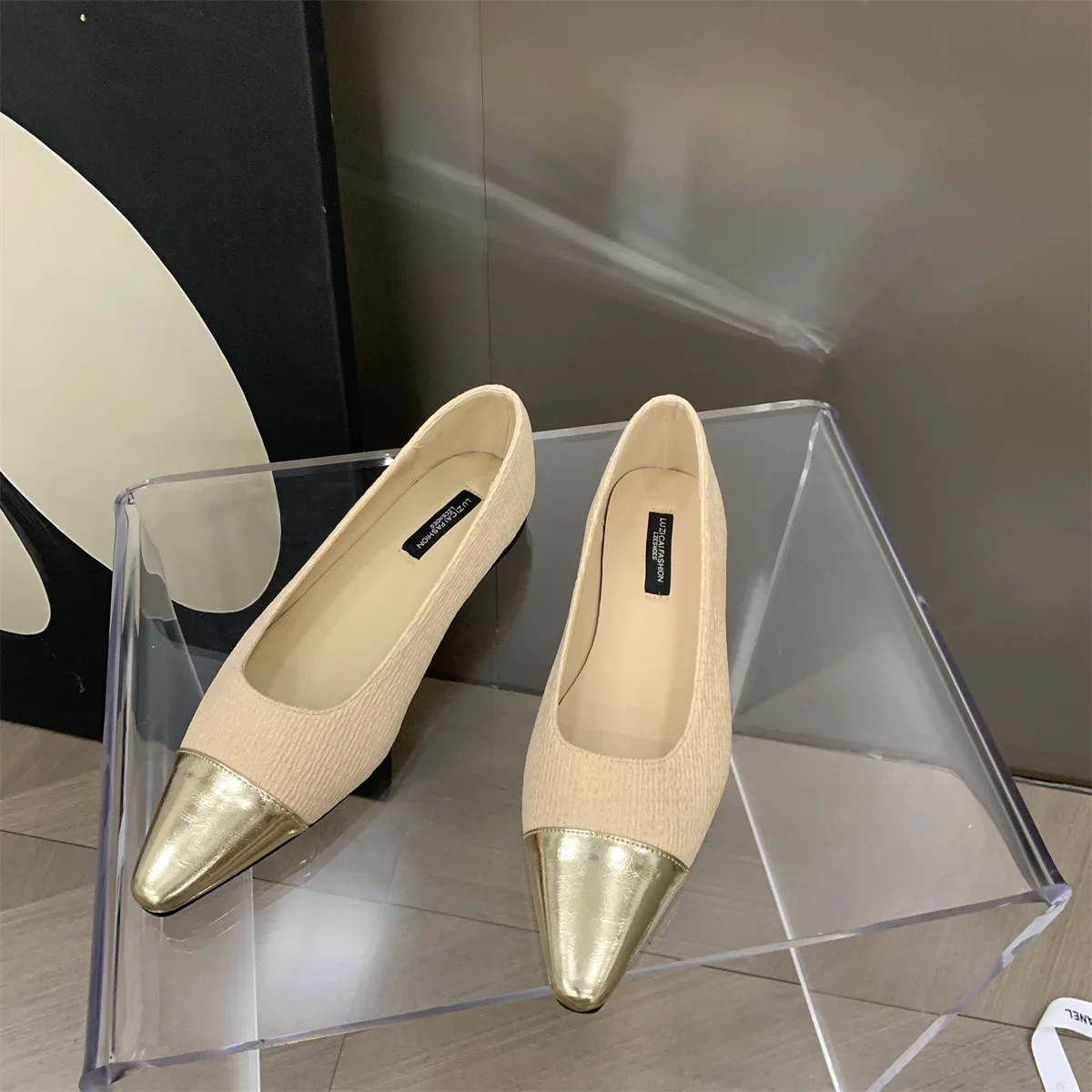 2025 الربيع والخريف موضة جديدة الفم الضحلة تنوعا وأشار حذاء مسطح مريح لينة وحيد أحذية نسائية عادية #1