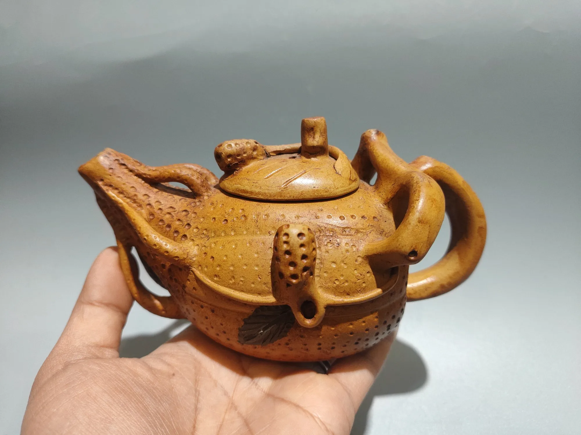 Yixing Purple Clay Teapot Buddha's Hand Pot melon vine lotus root Melon Leaf Pattern Pot Kettle Teapot Amass wealth Ornaments