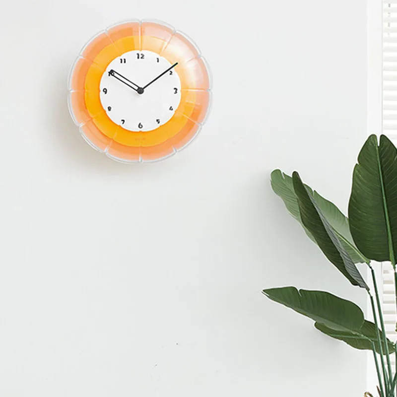 Design Minimalist Wall Watch Creative Quartz Simple Restaurant Wall Watch Round Aesthetic Horloge Murale Ornaments Home Decor