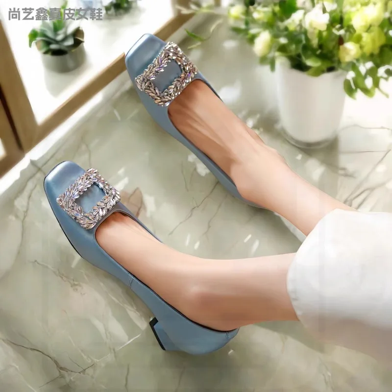 

Retro-style square-toe chunky heel low-cut women's shoes 2026 new style rhinestone one-piece high heels