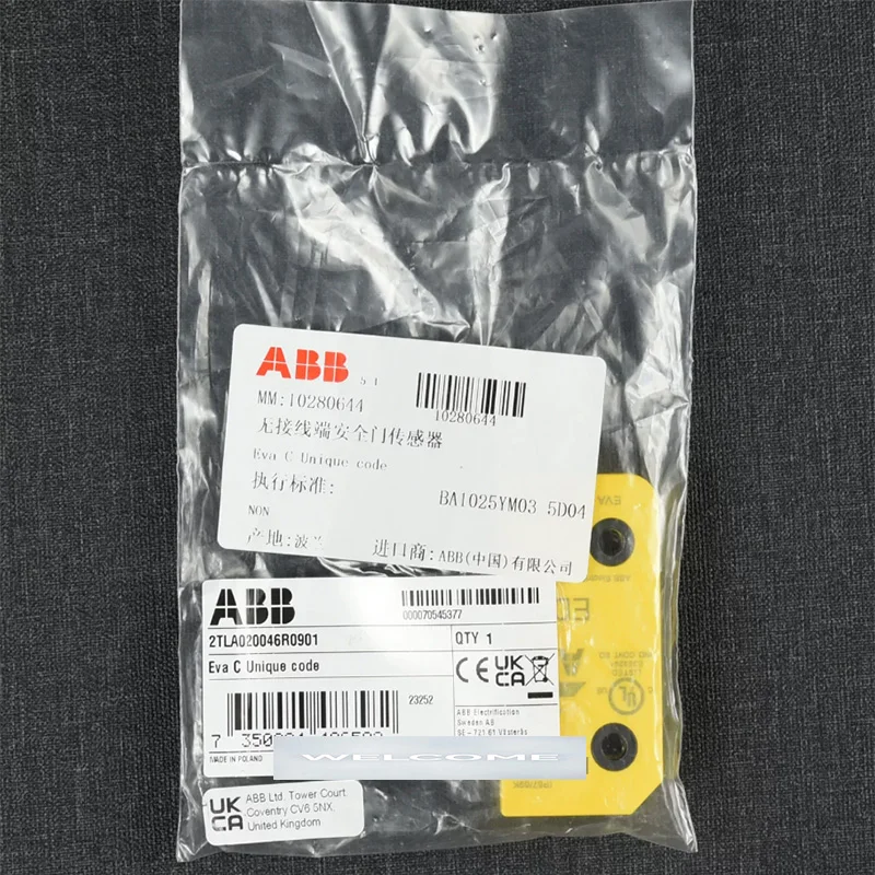1pcs 100% Original ABB Non contact magnetic safety switch sensor 2TLA020046R0901 2TLA020046R0900 2TLA020046R0800 2TLA020051R