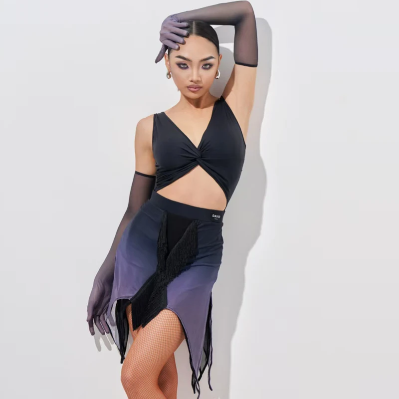Moda Adulti Abbigliamento da ballo latino per le donne Concorso di ballo latino Costume Sexy Top corto Gonna irregolare Abiti di scena DW245