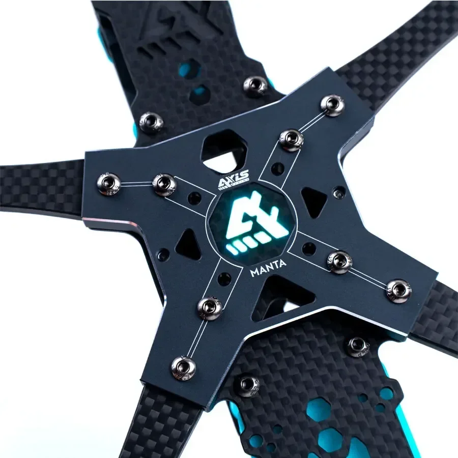 Limited Clearance AxisFlying MANTA5