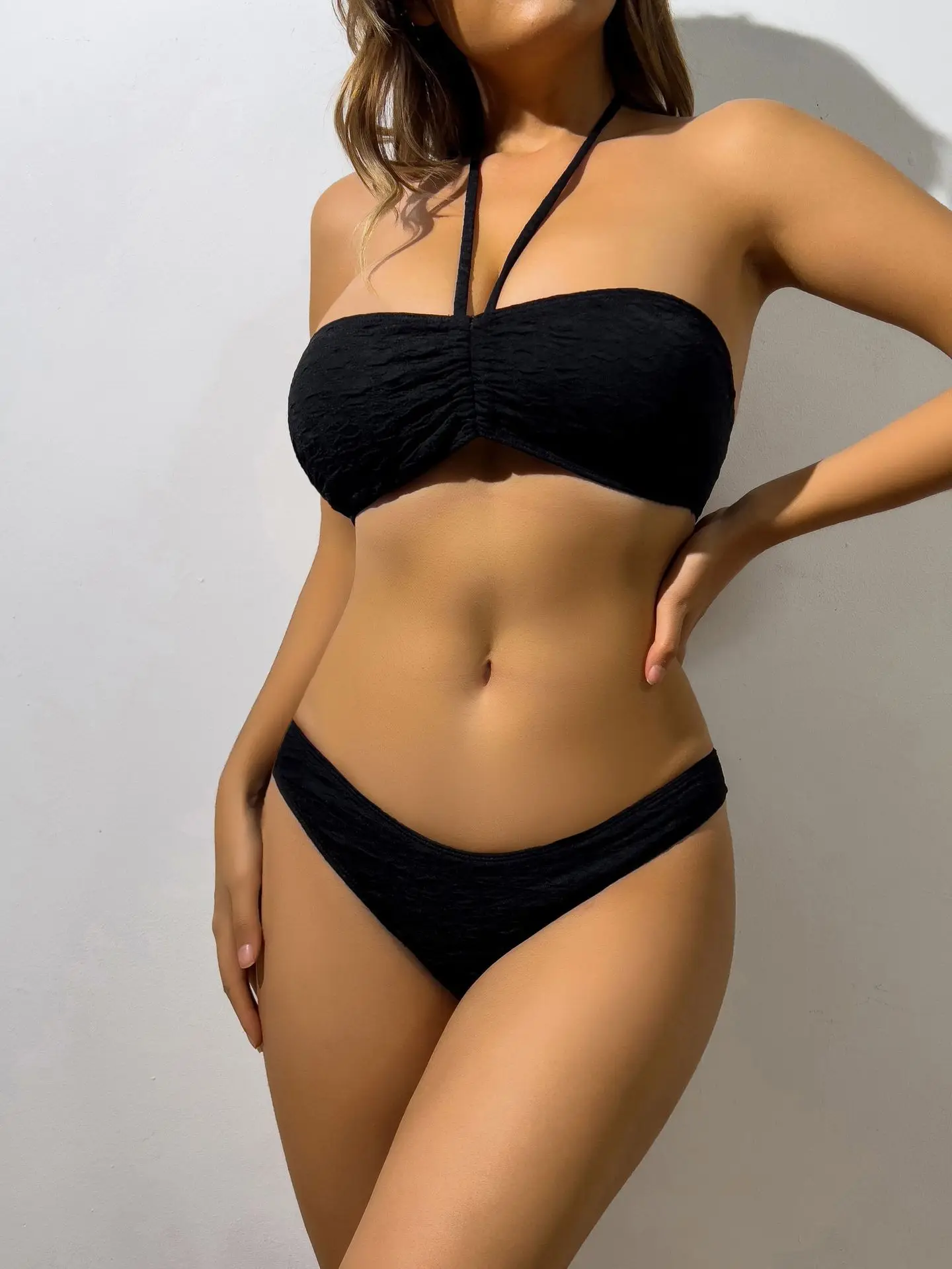 2025 Fashion Women's Solid Color Halter Bikini Set High-End Two-Piece Swimwear Sexy Skinny Summer Beachwear With Womens Panties