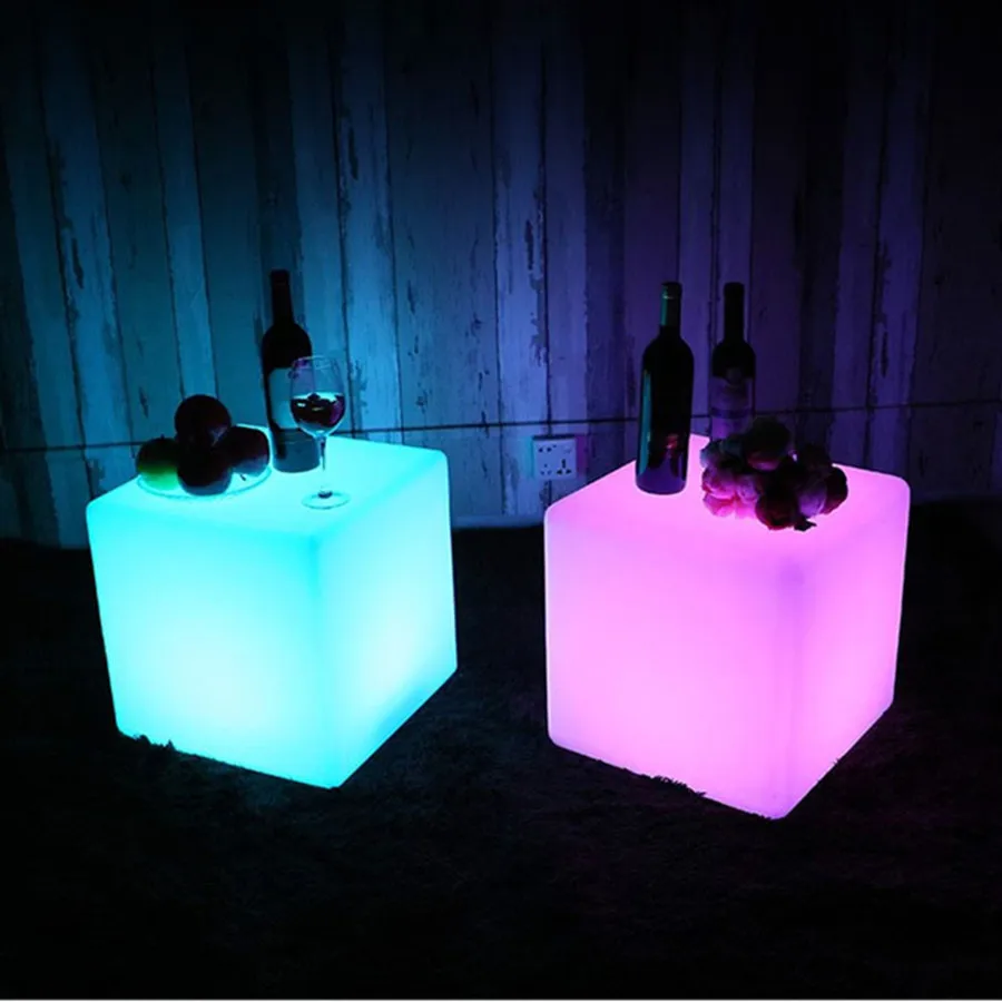 Lámpara de mesa LED con forma de cubo para decoración del hogar, luz nocturna cuadrada de 16 colores, alimentada por batería, KTV, 25/20/10CM