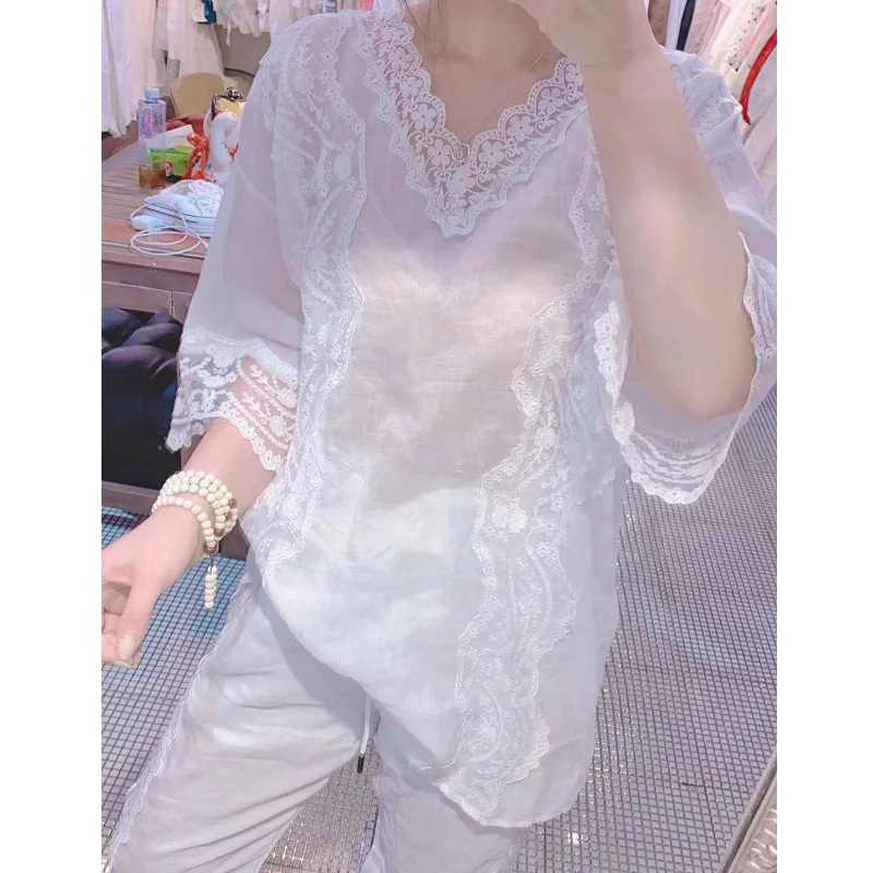 2023 New Summer Fashion Splice Lace V-Neck Small Sexy Women\'s Solid Color Slightly Transparent Versatile Mid Sleeve T-shirt