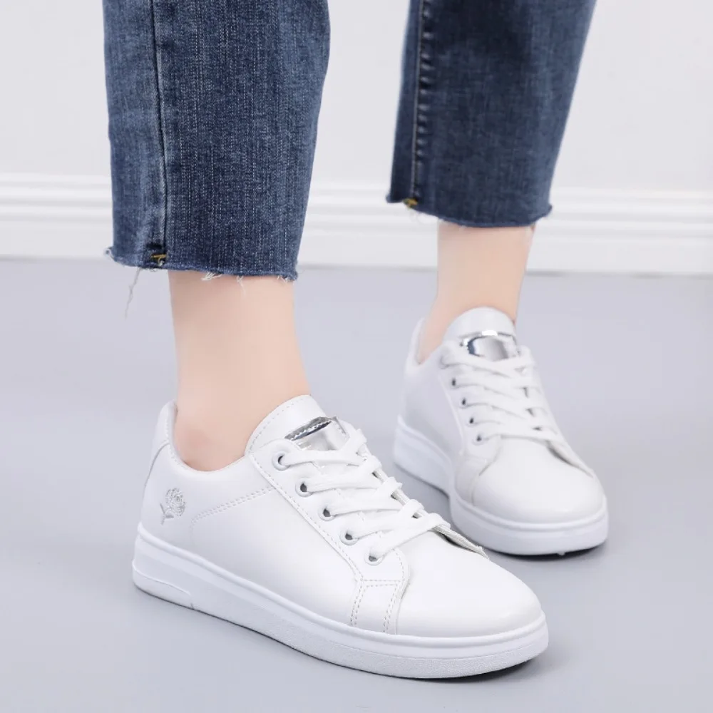 Shoes For Women Running Spring Autumn Fashion White Breathable Embroidered Flower Lace-Up Casual Sneakers Zapatos De Mujer