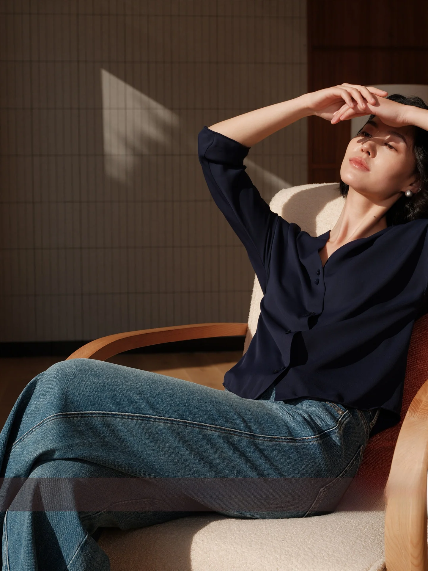 

Элегантная однотонная женская блузка из полиэстера с длинным рукавом, свободного кроя, для повседневной носки, комфортная, дышащая, во французском стиле