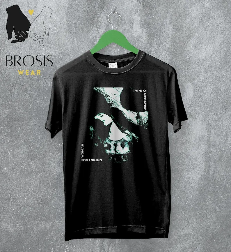 Hıristiyan kadın tipi O negatif T-shirt Vintage 1993 kanlı öpücükler albümü ilham 90'lı grafik Tee gotik Metal Band Fan hediyeler
