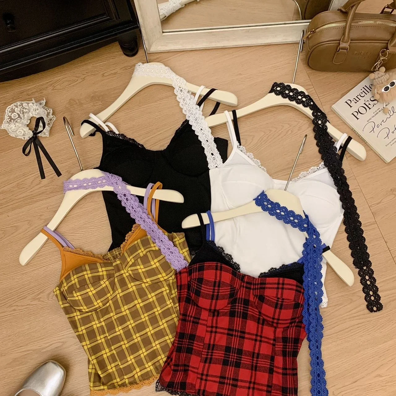 Summer New Retro Sexy Spicy Girl Lace Trim Tank Top And Bottoms Set Women's Fashionable Checkered Short Sleeve Commute Style
