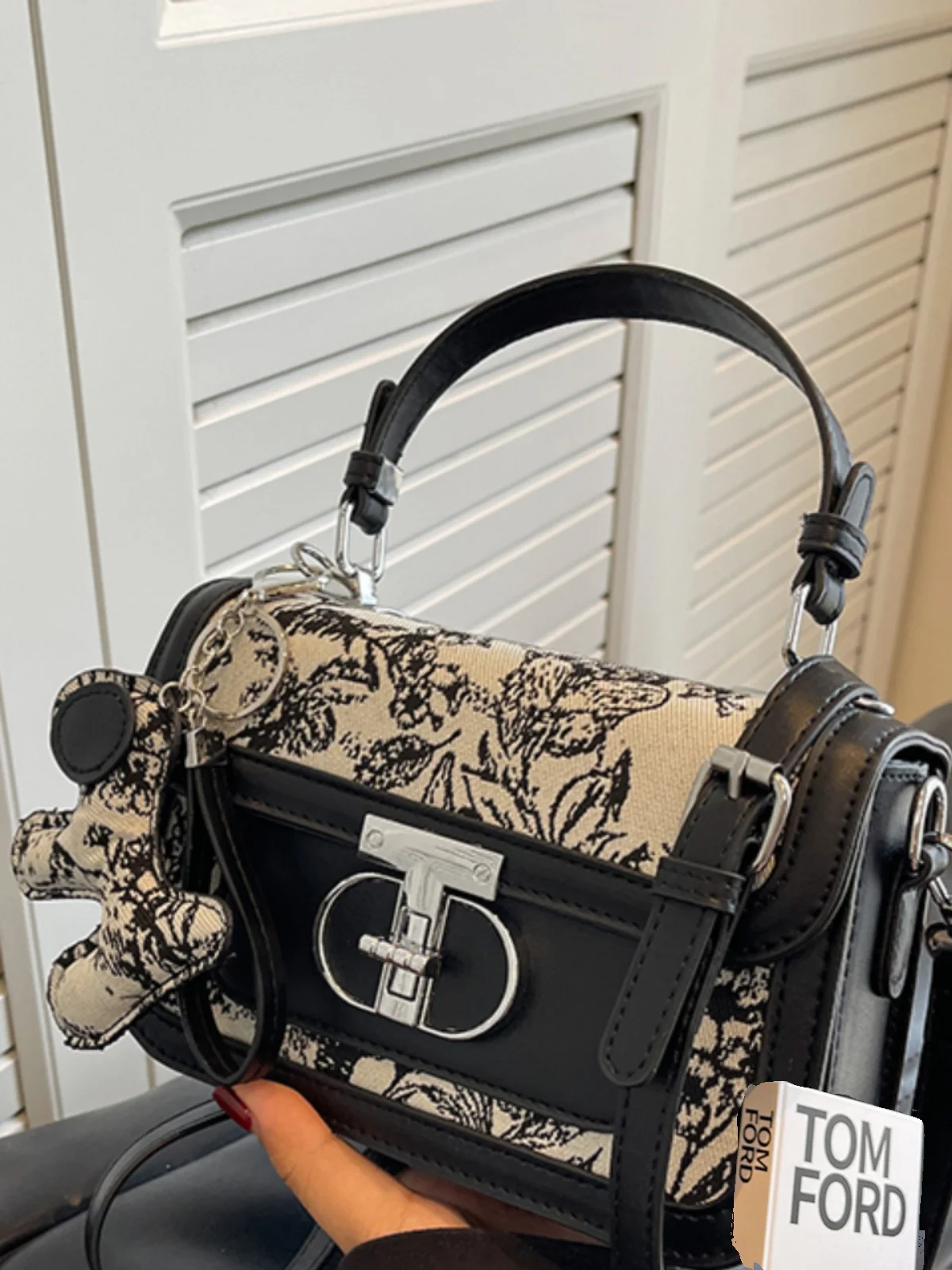 Popular Square Crossbody Bag For Women 2023 New Luxury Designer Brand Flower Handbag Black Tote Bag Fashion Shoulder Bag