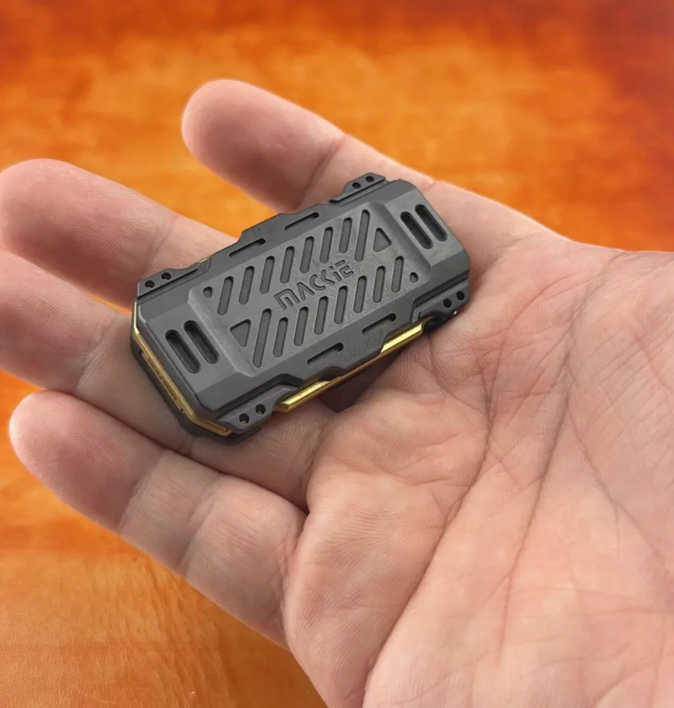 

Used EDC Mackie Zirconium brass sandblasting CP2S fidget slider Decompression toys