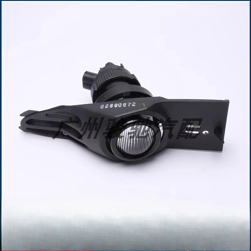 

Applicable to BMW 7 Series E66 front bar 730 spotlight 740 bar light 745 fog 750 anti-fog light 735 fog removal 760