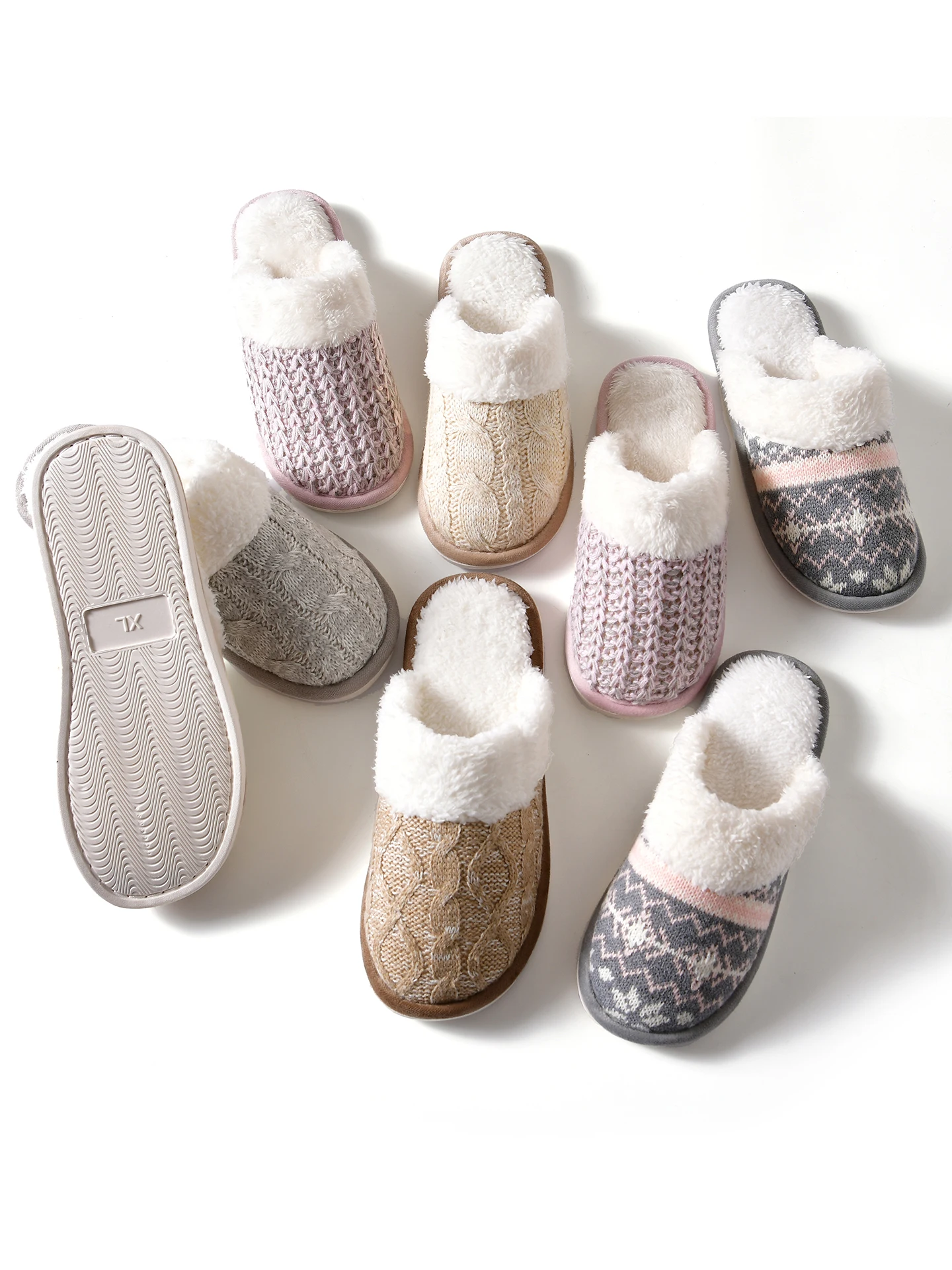 Men's Fleece Lined Slip-On Slippers Couple's Style Home Leisure Themed Flat Heel Fabric Upper Warmth Provided Flat Sole