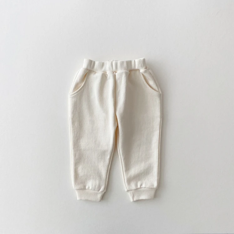 Corea 2024 Set di vestiti per neonati bambini lettera orso stampato felpa a maniche lunghe + pantaloni Jogger Set tuta sportiva per neonate nuovo