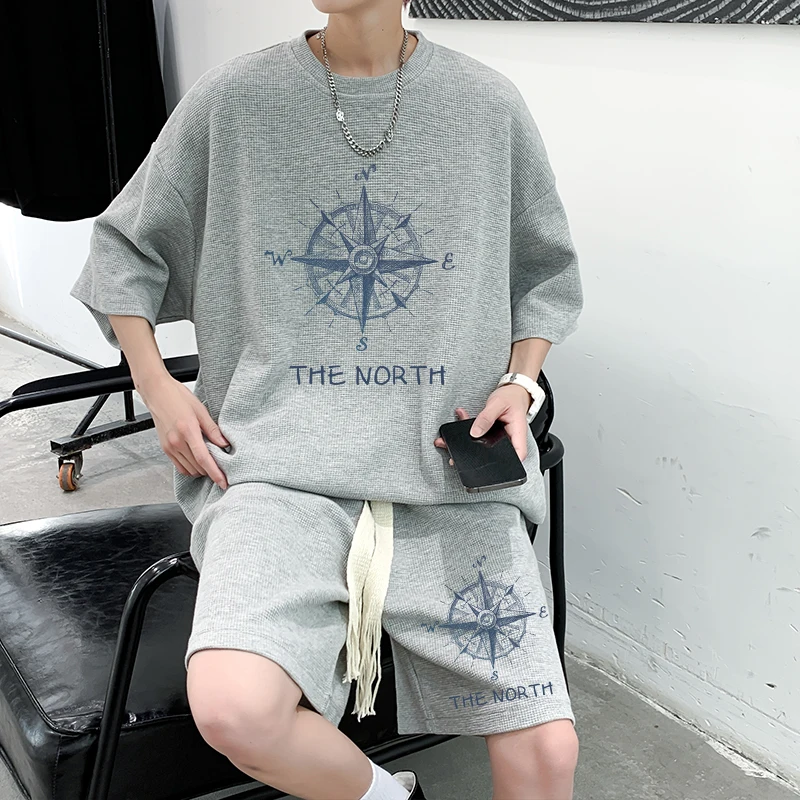 Summer Oversize Spor Two-Piece Set for Men Faionable T-irt orts Combo Cool And Haome Casual Wear Polyester Fiber