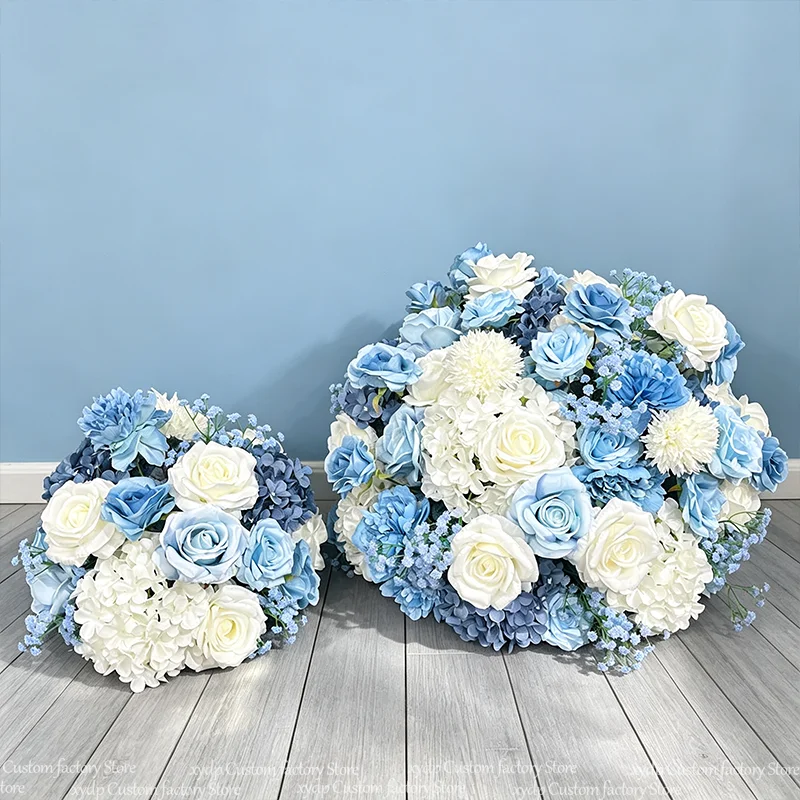 Blaue und weiße künstliche Blumen, KT-Board-Hintergrund, Seidenrosen, Hortensien, Blumenarrangement, Hochzeitstorten-Tisch, Blumen-Event-Party-Deko – Detail 4