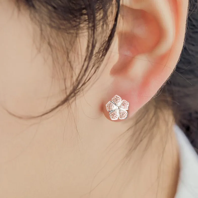 925 Sterling Silver Hollow Out Flower Stud Earrings Women's Unique Forest Series Screw Ear Bone Nail Earring Piercing Jewelry