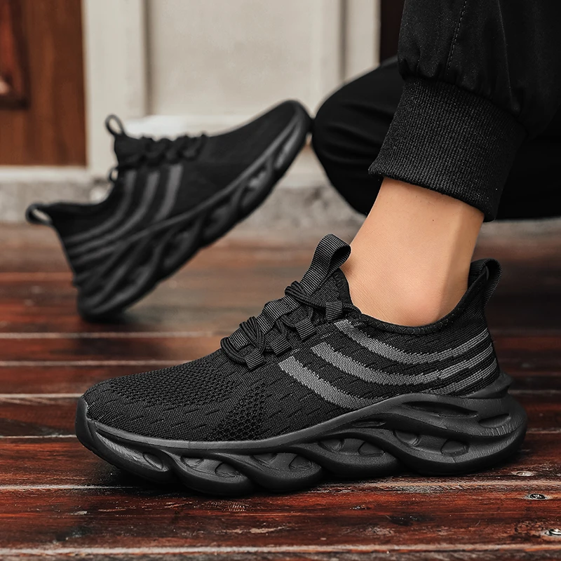 Nieuwe Designer Heren Casual Sneakers Ademende Mesh Oppervlak Lichtgewicht Hardloopschoenen Wandelen Platte Fitness Herenschoenen Grote Maat