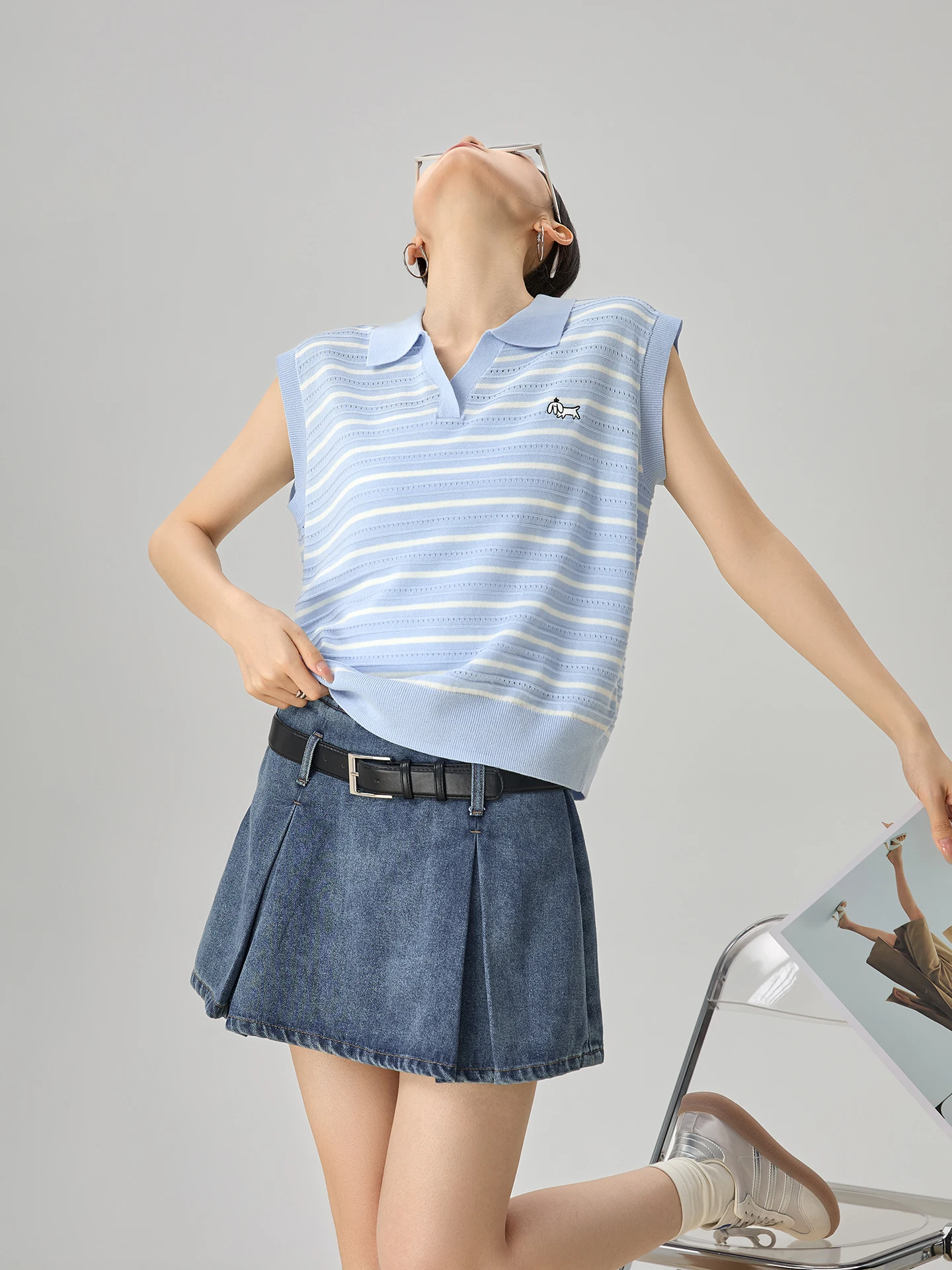 

Летний женский модный комплект с синими полосками: шорты и костюм-двойка с воротником, готовый образ, суперпопулярный 2025