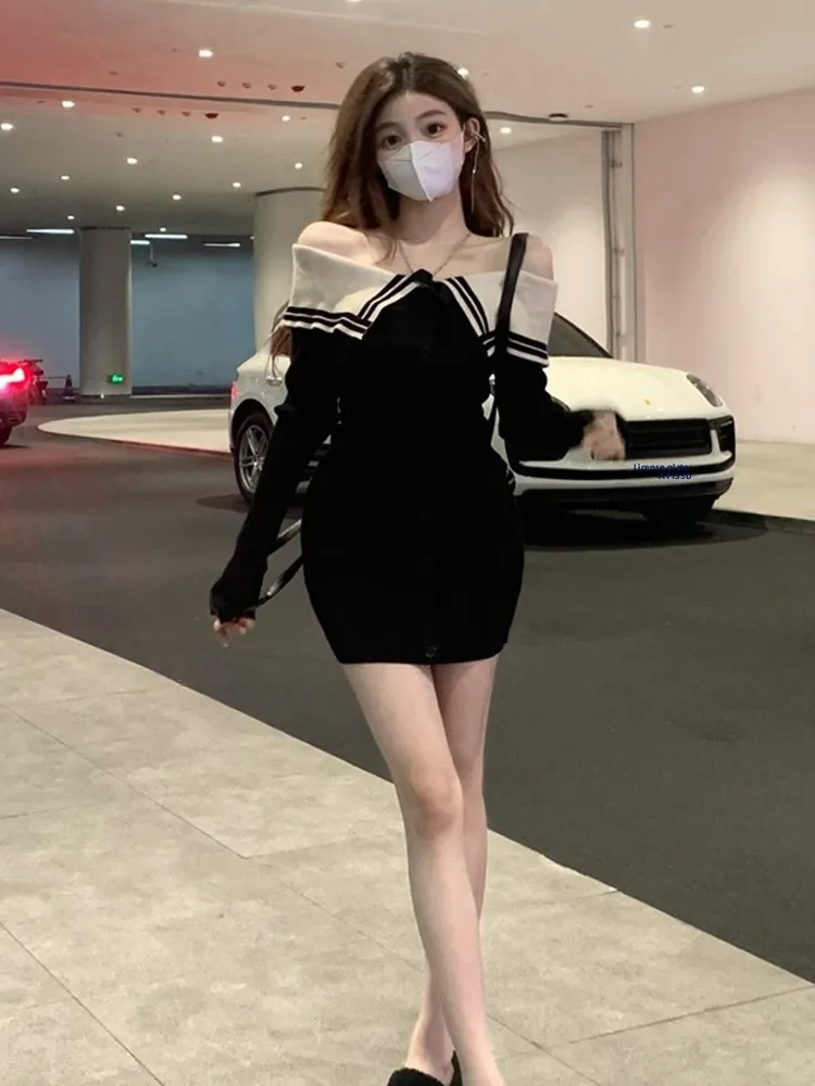 Vestido curto f de malha, manga crida, sexy, um ombro, bloco colorido, saia cobrindo o bumbum, temporada primavera