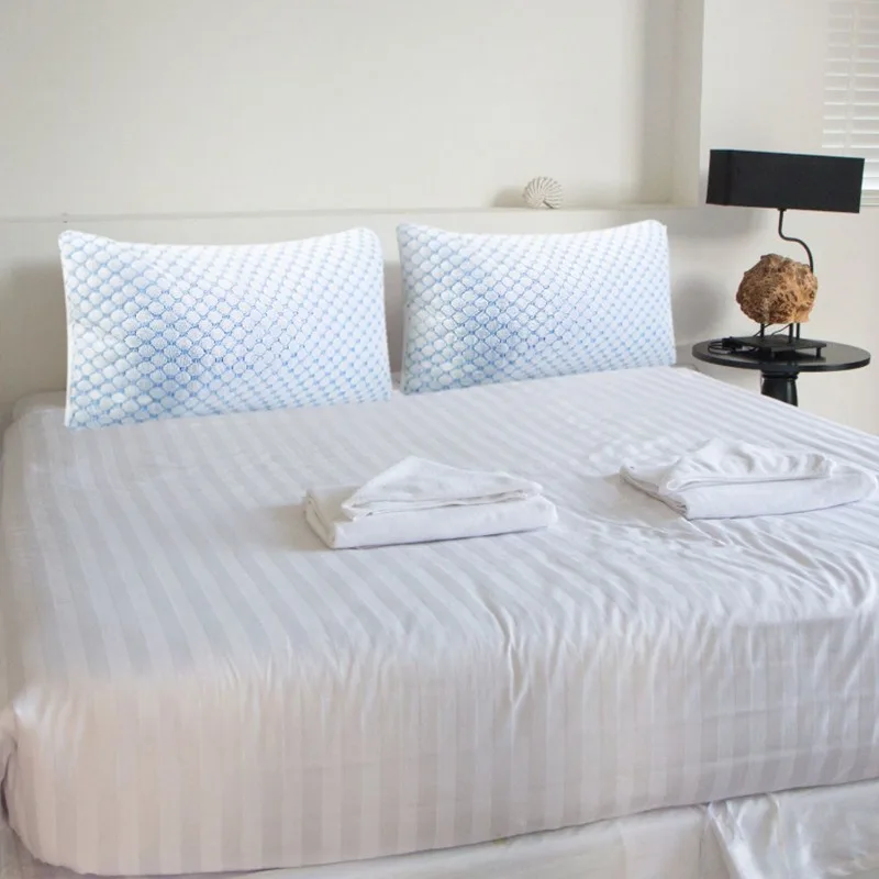 2 Stuks Queen Size Cooling Memory Foam Kussen Gel Doordrenkt Geventileerd Zacht Bed Kussen Voor Neksteun Comfortabele Slaap