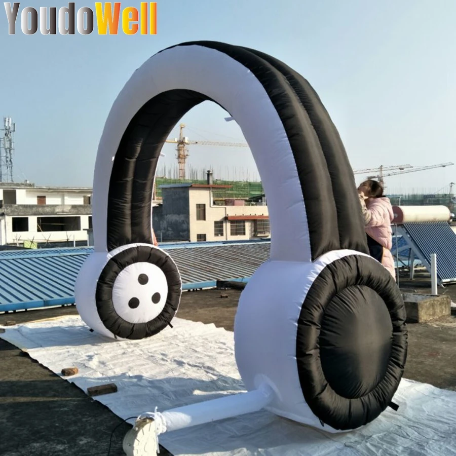 Customized Inflatable Headset Model Large Headphones Are Used In Musical Instrument Store Promotion