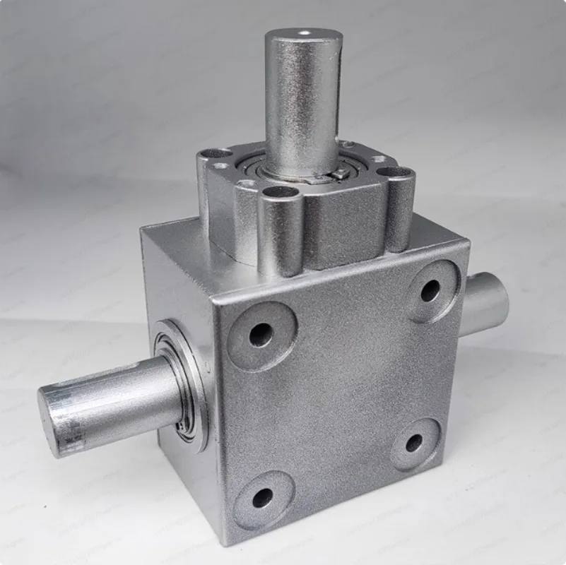 90° Angle Drive Steering Gear Unit Right Angle Bevel Bevel Gearbox Speed Ratio 1:1  Max Speed 1000RPM
