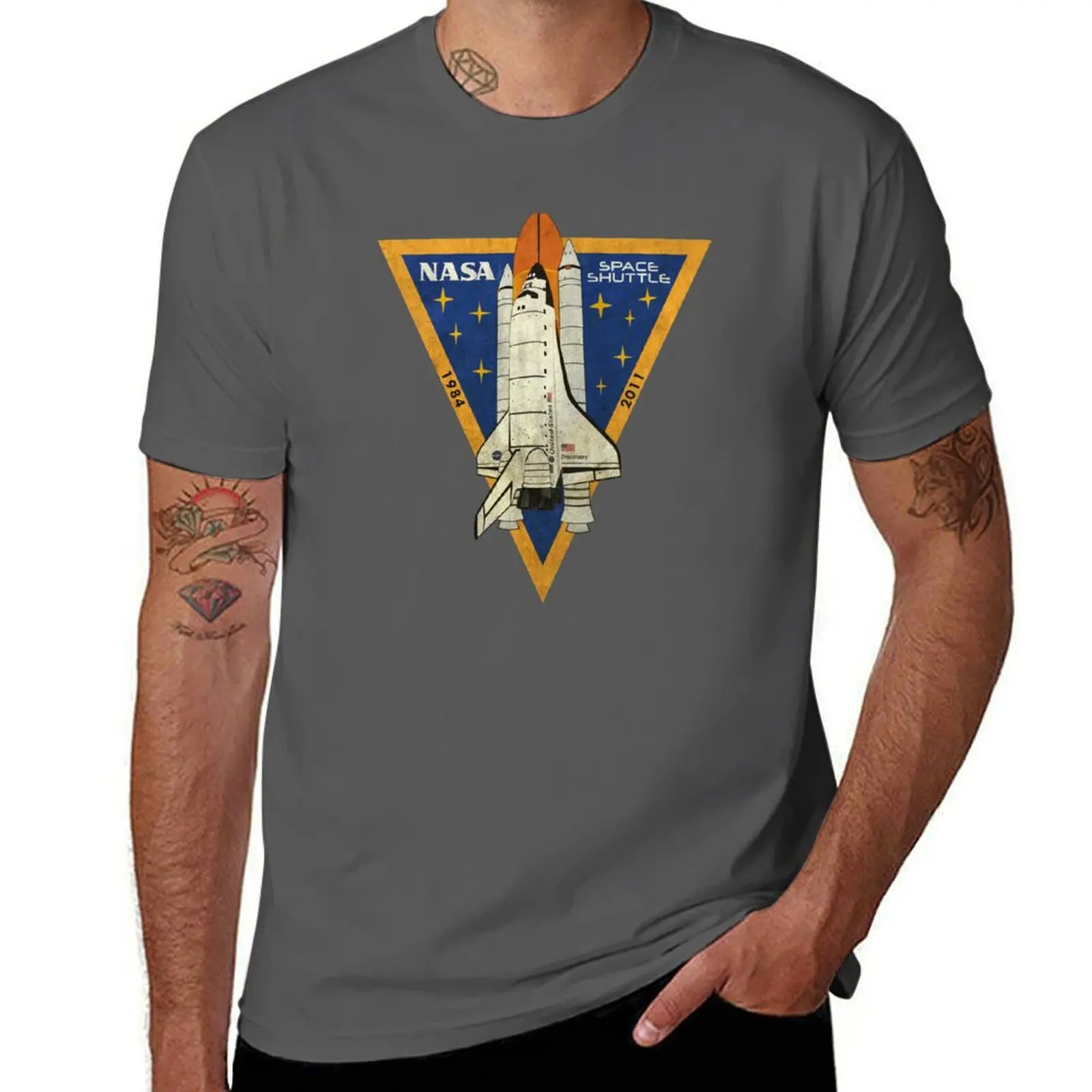 Nasa Space Shuttle Triangular Insignia V01 T-Shirt Short sleeve tee valentines clothes graphic shirts outfits for men