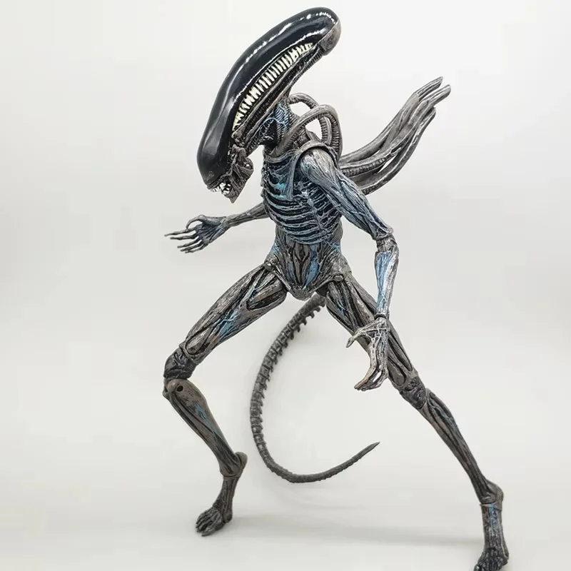 In Stock NECA  Alien Queen Dog Alien Movable Xenomorph Action Figure Aliens Vs Predator Collectible Model Toy Gifts