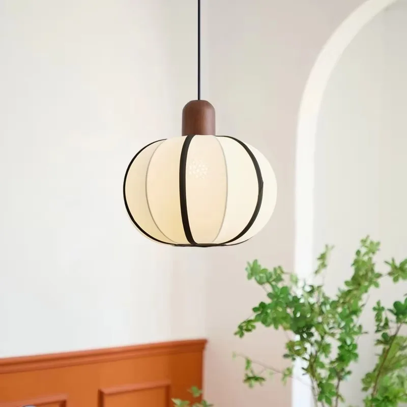 French-style Vintage Small Pendant Light LED Retro Bar Bedside Restaurant Bay Window Balcony Cloakroom Japanese Wabi-Sabi Style
