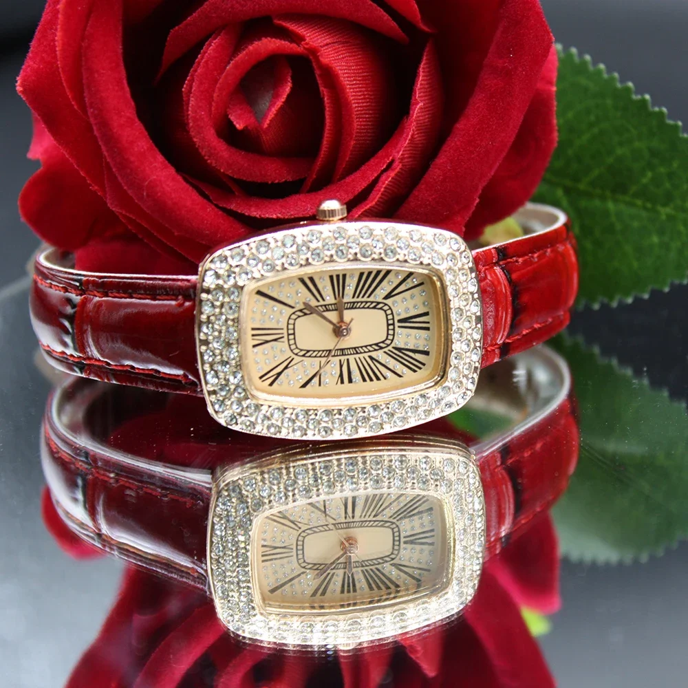 2pcs Set Classic Ladies' Watch Cartetas Woman Leather Fashion Exquisite Leather Retro Strap Watch for Outdoor Activities