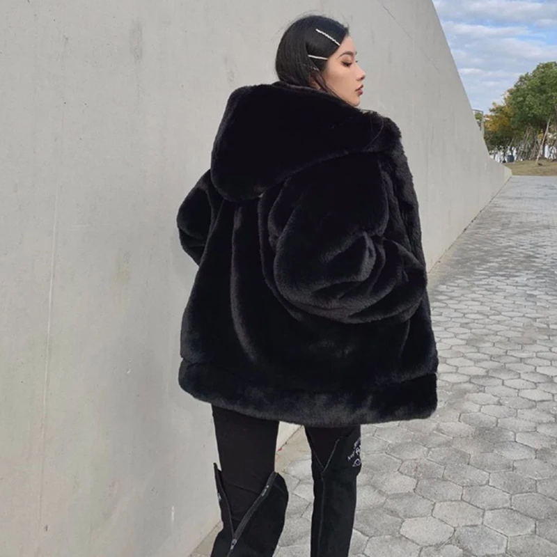 Pop Fashion Vrouwen Fur Hooded Jassen Mooie Pluche Losse Lange Mouwen Bovenkleding Vrouw Winter Thicken Warm Effen Jas dames