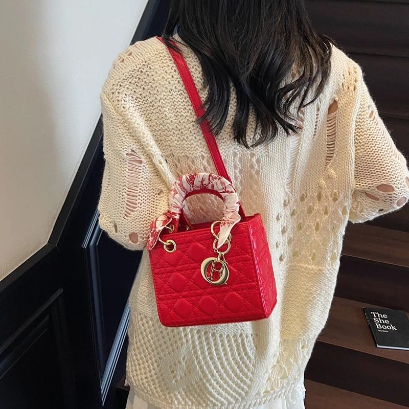 

Work Appropriate Handbag Women Multifunctional Shoulder Bag Professional Appearance For Office And Meetings