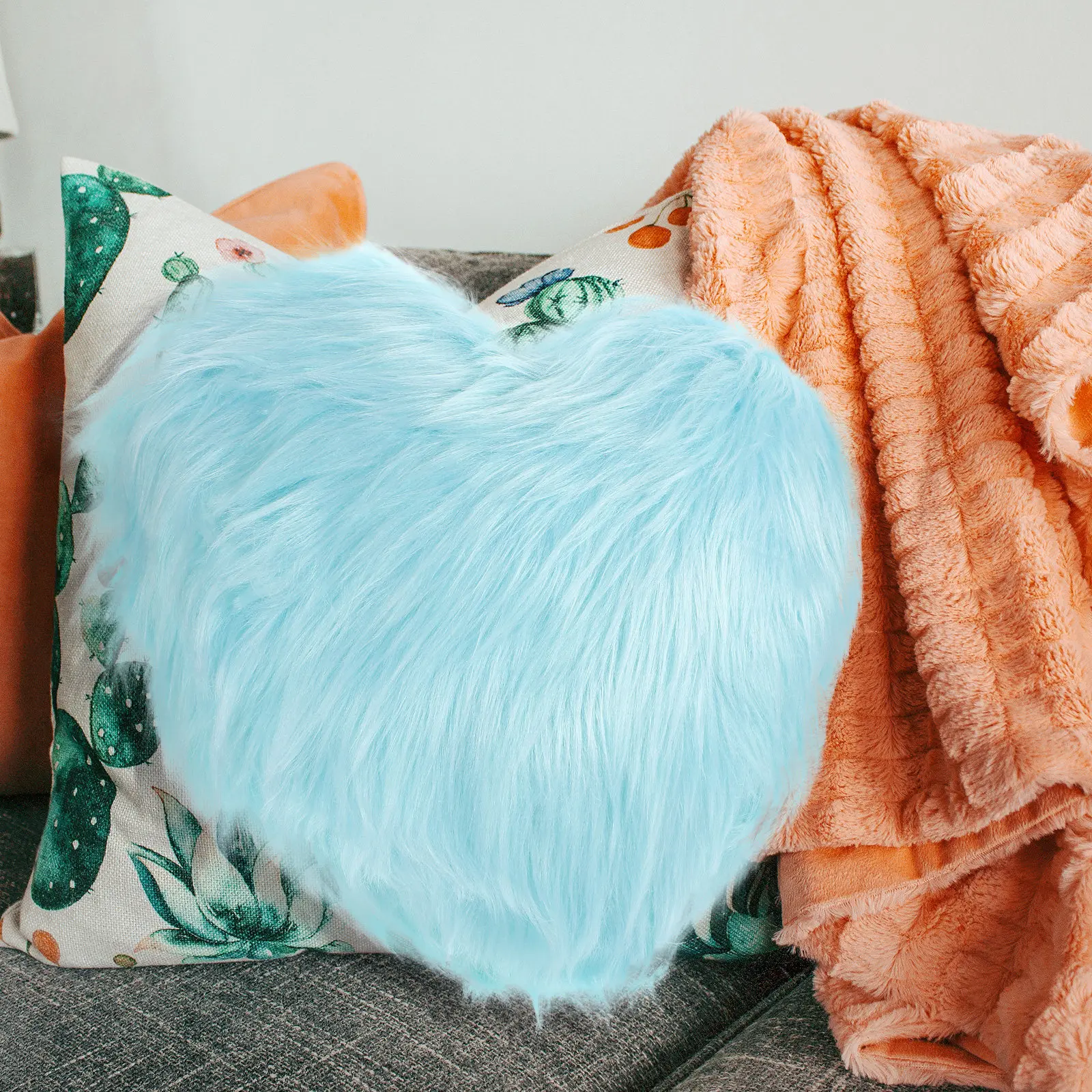 

Heart Pillow Cute Soft Hugging Decoration for Sofa Couch Bed Comfortable Throw Pillow for Living Room Office Bedroom