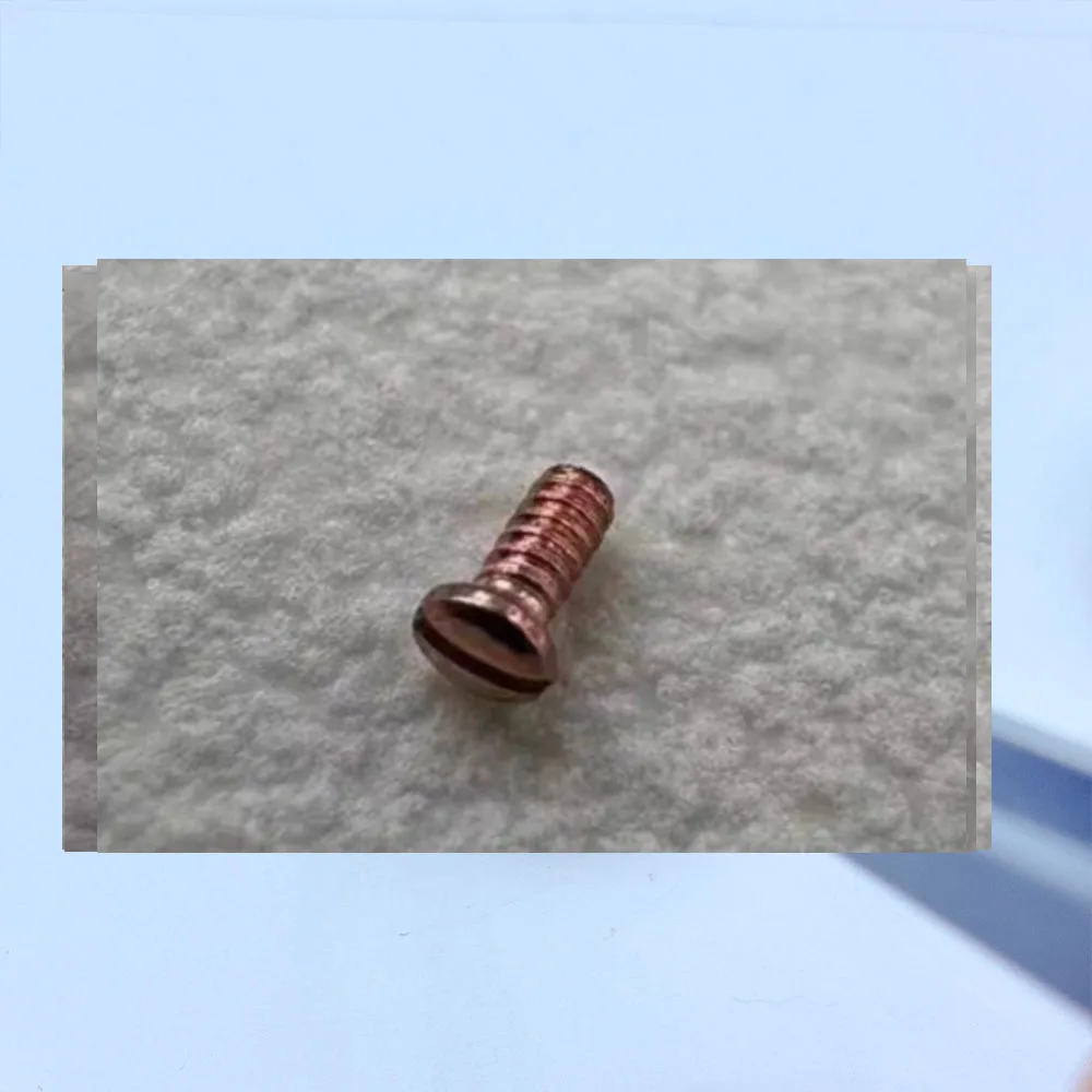 Adecuado para el tornillo de reloj J0aeger LeCoultre Master. La longitud total del tornillo delantero es de 3,5 mm x 0,9 dientes de tornillo y el scr trasero.