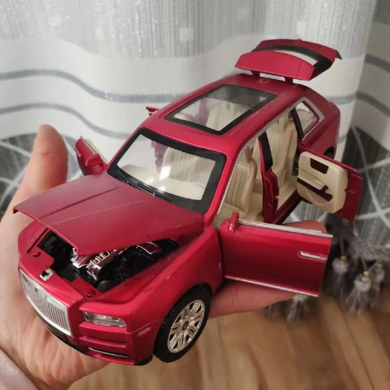

1:24 Rolls-Royce Cullinan модель автомобиля металлическая модель автомобиля из сплава литье под давлением автомобиль детская игрушка в подарок коллекционные украшения