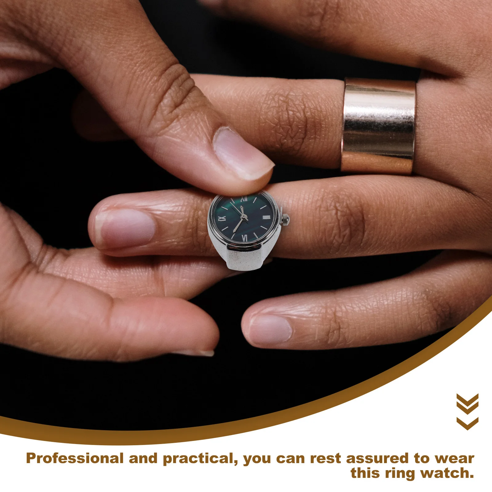 Finger Ring Watch Mini Zinc Alloy Timepiece with Roman Dials Fashionable Accessory for Women Daily Or Formal Use
